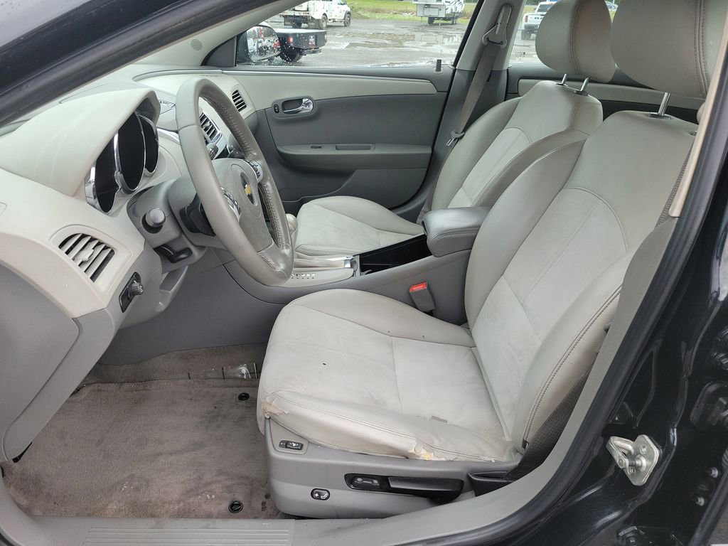 Used 2010 Chevrolet Malibu LT w/ HFV6 Engine Package FWD image 24