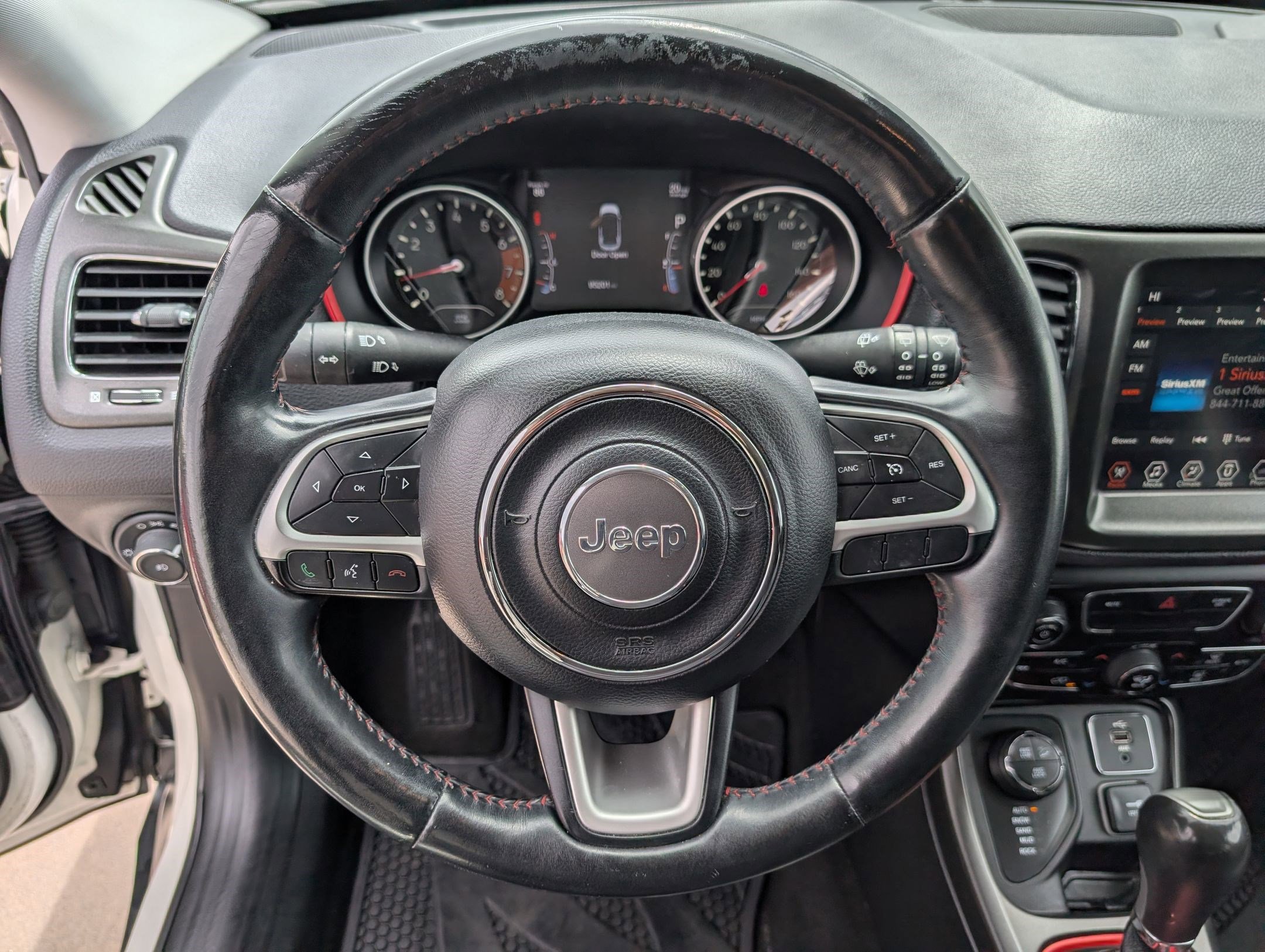 Used 2017 Jeep Compass Trailhawk w/ Cold Weather Group AWD/4WD image 15