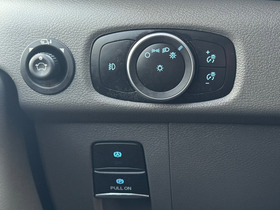 Used 2024 Ford Transit 350 XLT RWD image 8