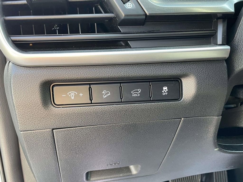 Used 2025 Kia Telluride S AWD/4WD image 10