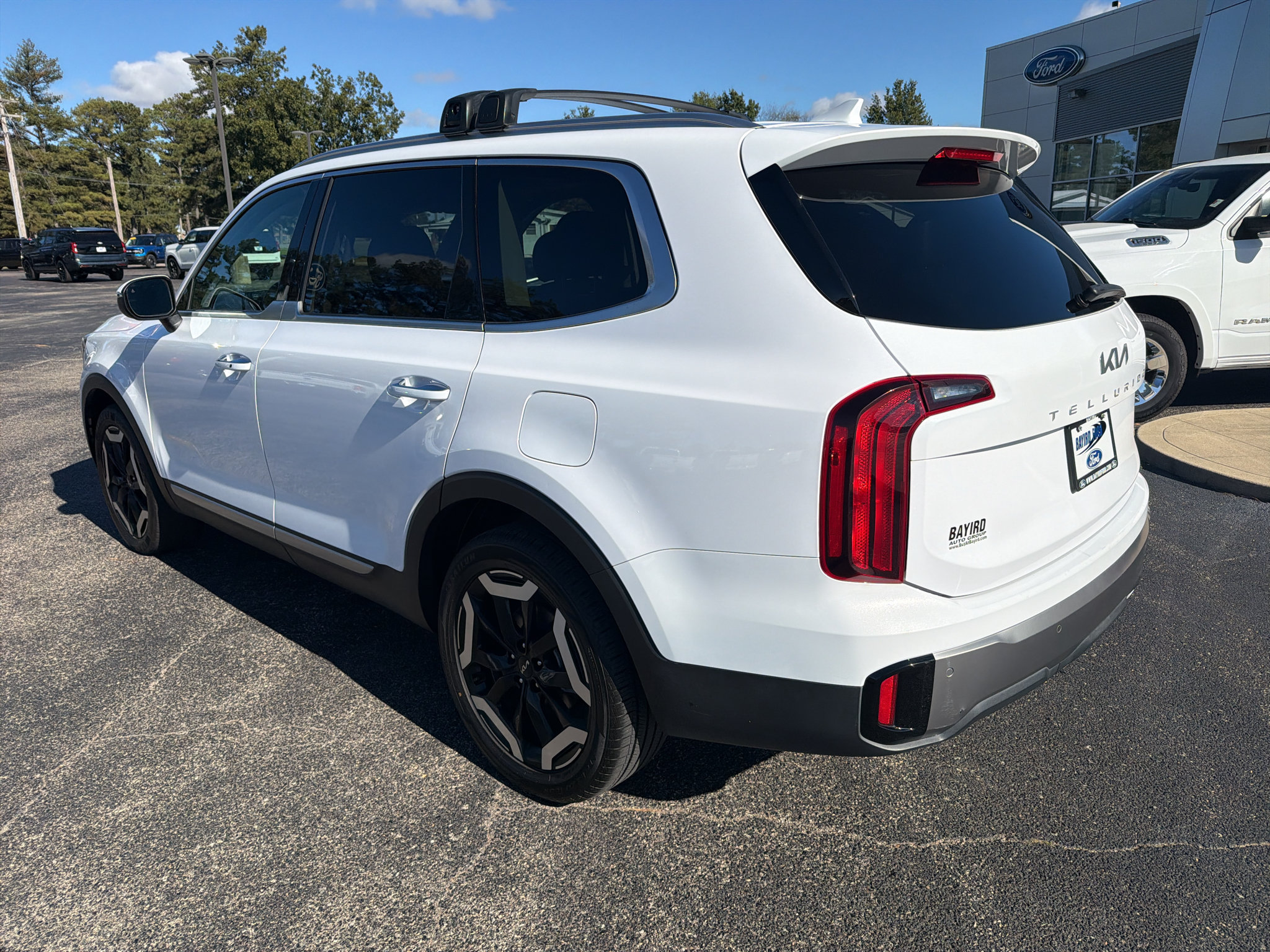 Used 2025 Kia Telluride S AWD/4WD image 8
