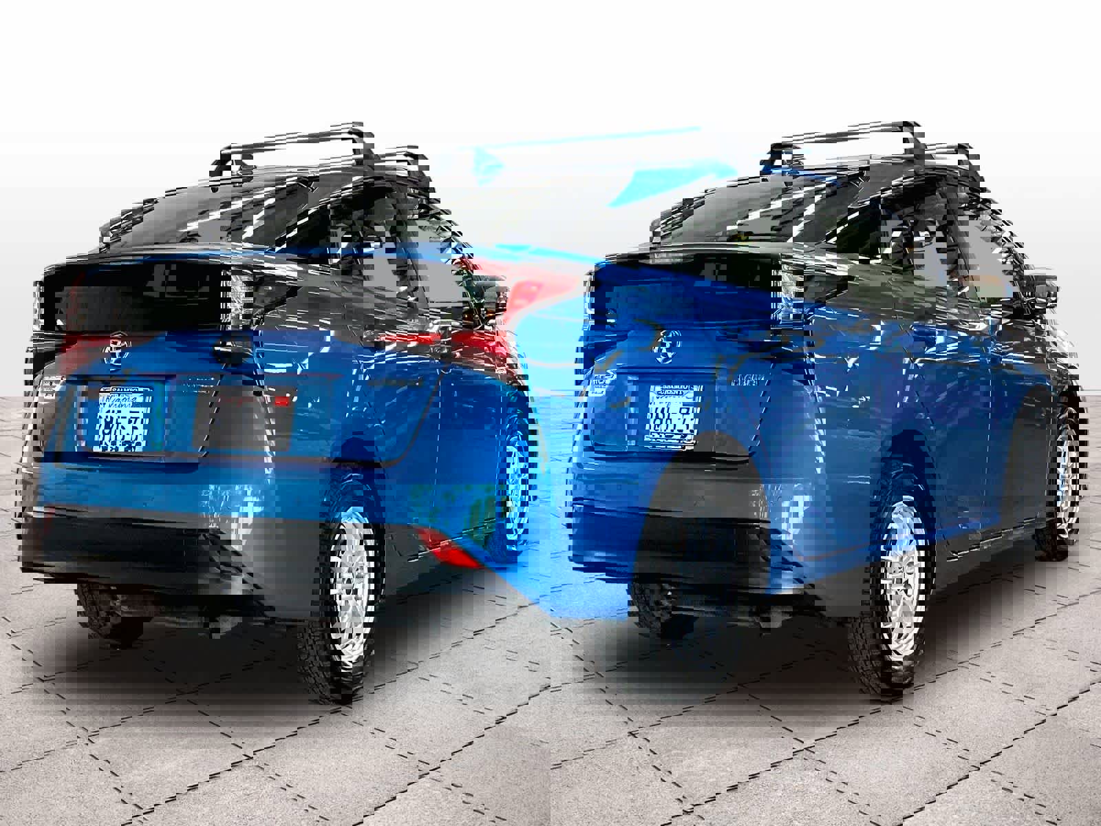 Used 2019 Toyota Prius LE AWD/4WD image 15