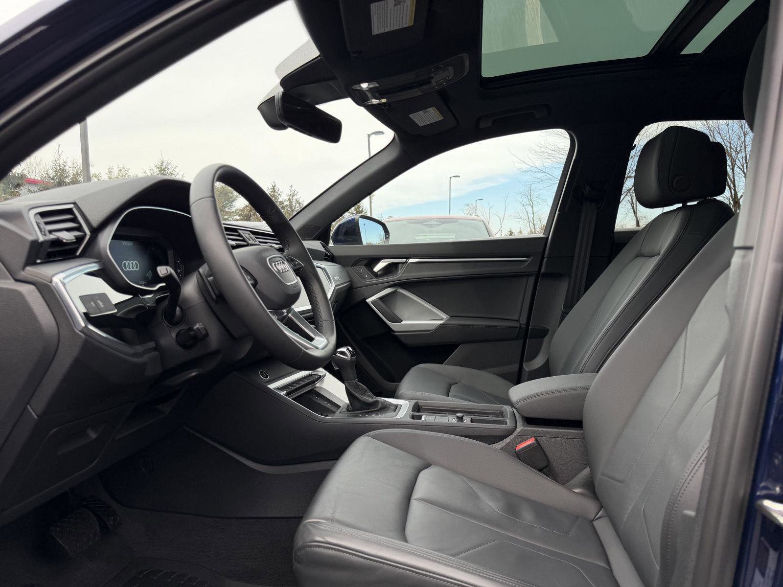 Used 2025 Audi Q3 2.0T Premium Plus w/ Premium Plus Package image 14