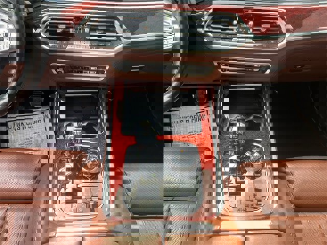 Used 2022 BMW ALPINA XB7 image 11