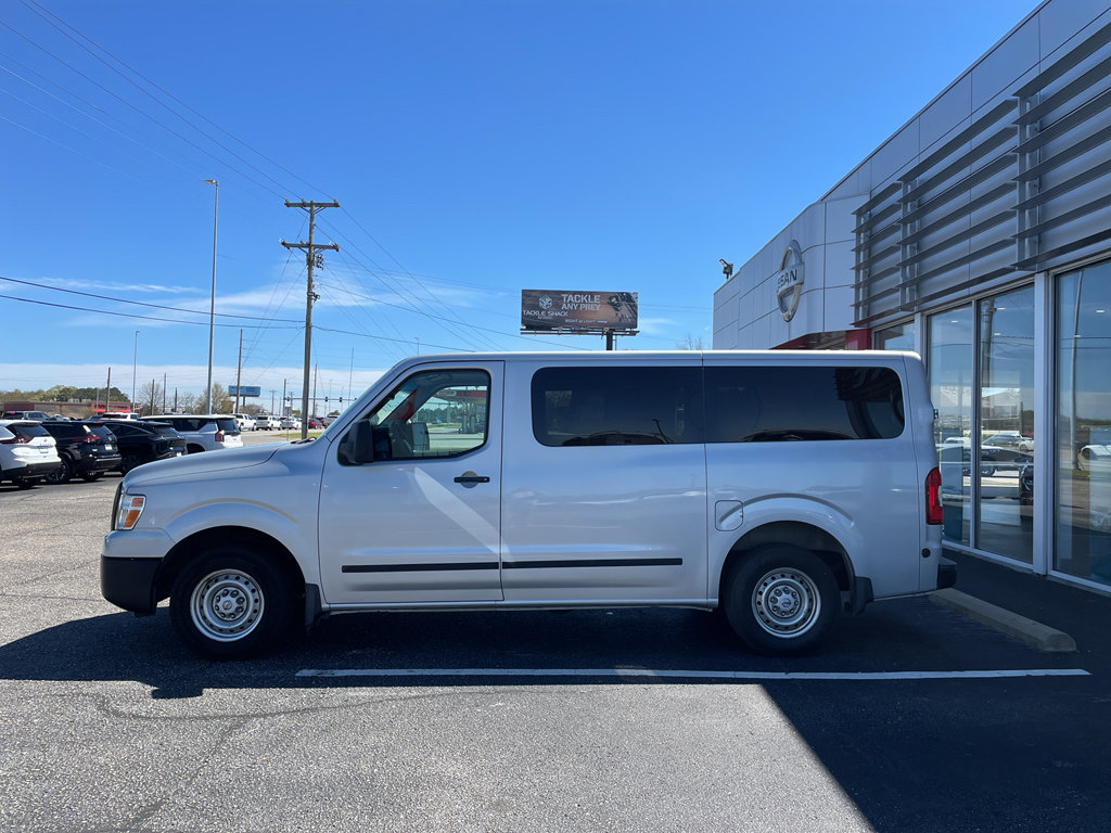 Used 2019 Nissan NV 3500 S image 18