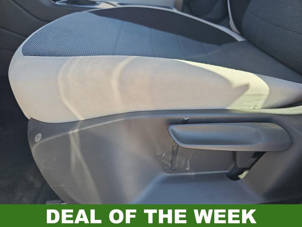 Used 2025 Volkswagen Taos S image 28