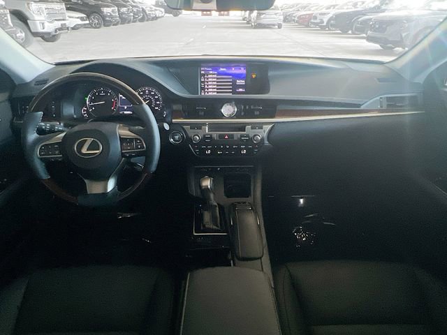 Used 2018 Lexus ES 350 w/ Navigation System Package image 28