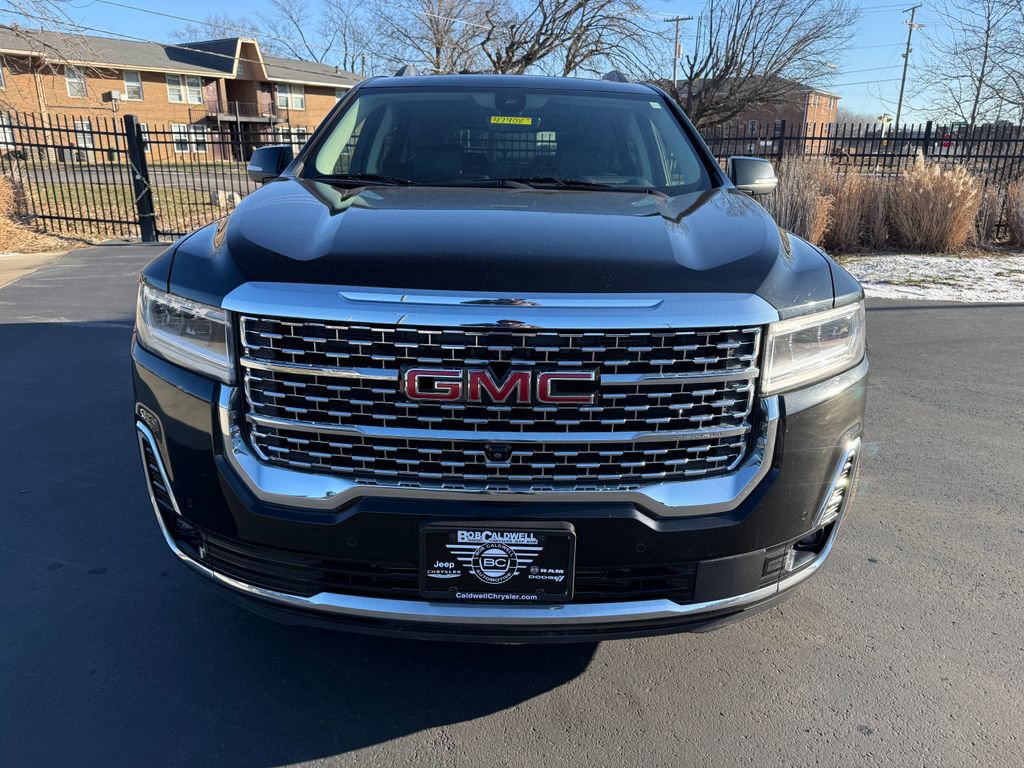Used 2023 GMC Acadia Denali w/ Black Diamond Edition image 2