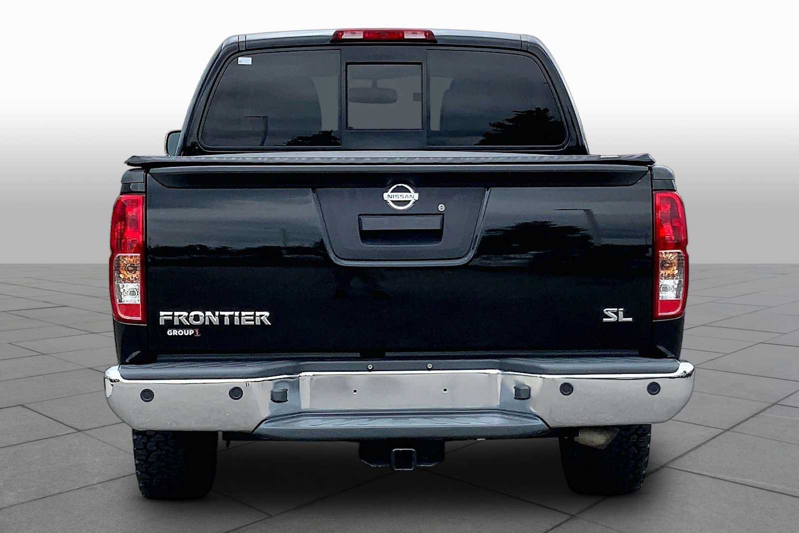 Used 2019 Nissan Frontier SL RWD image 5