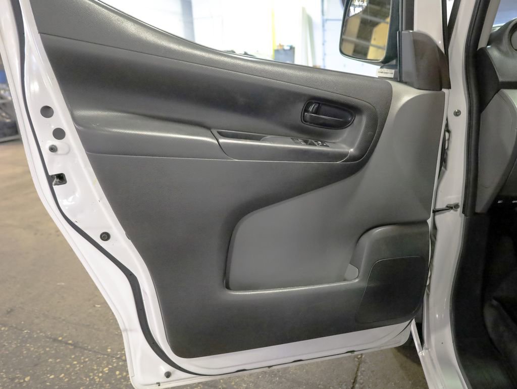 Used 2021 Nissan NV200 S w/ Back Door Glass Package image 7