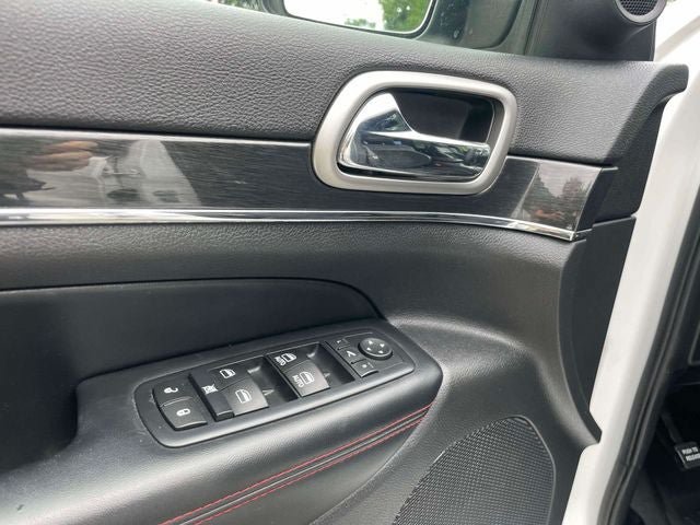 Used 2017 Jeep Grand Cherokee Trailhawk AWD/4WD image 19