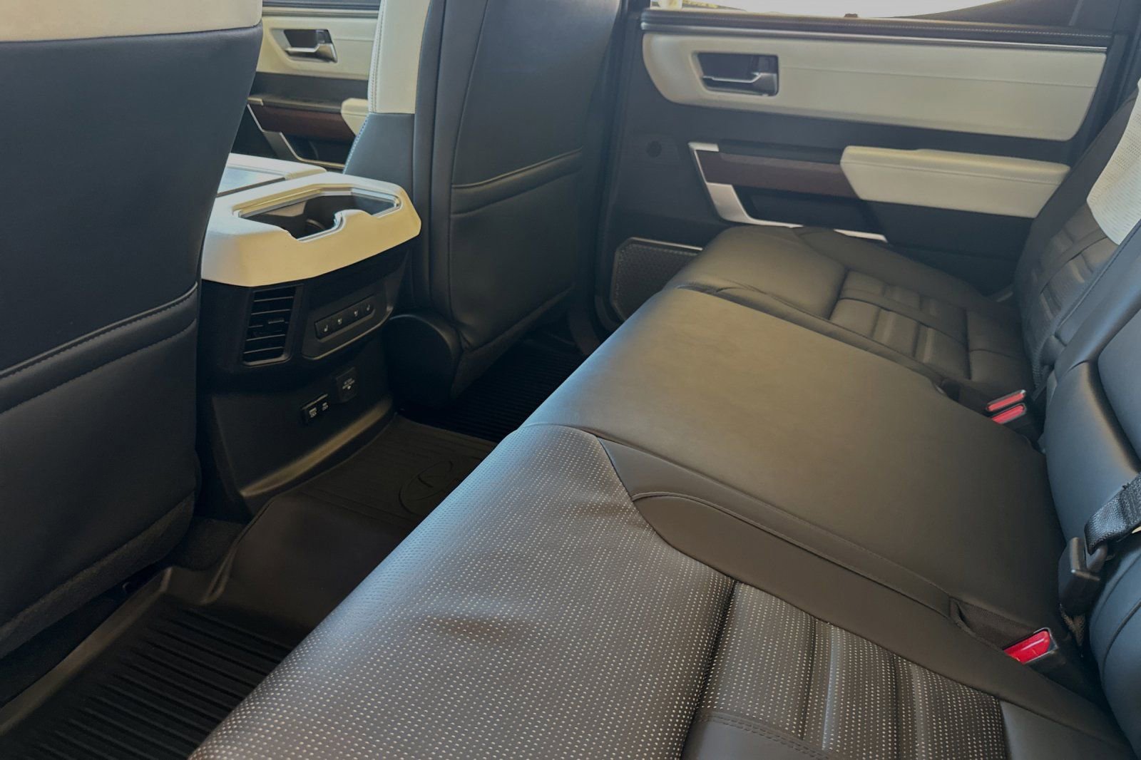 Used 2024 Toyota Tundra Capstone image 14