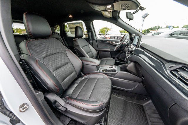 New 2026 Ford Escape ST-Line w/ Cold Weather Package FWD image 24
