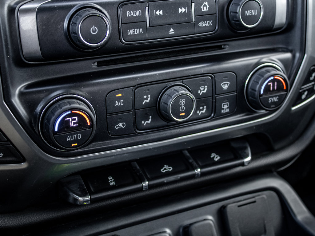 Used 2016 Chevrolet Silverado 1500 LTZ Z71 image 33