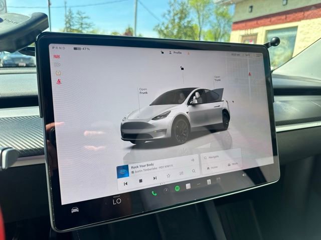 Used 2022 Tesla Model Y Performance AWD/4WD image 11
