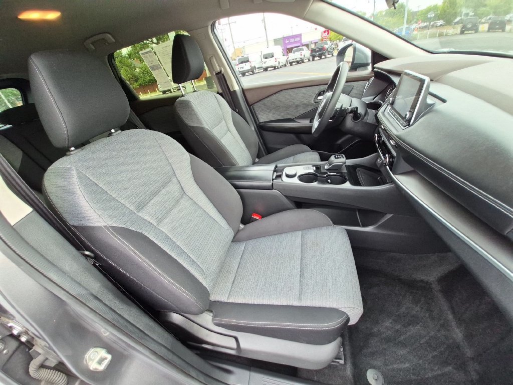 Used 2023 Nissan Rogue SV AWD/4WD image 26