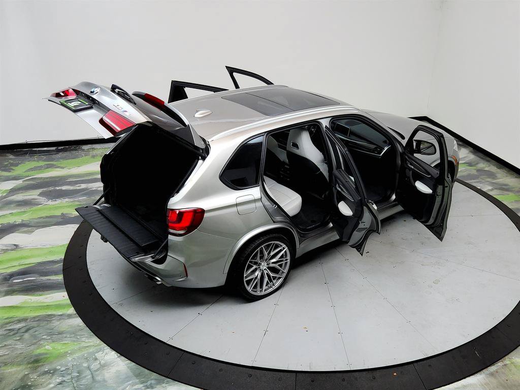 Used 2017 BMW X5 M AWD/4WD image 36