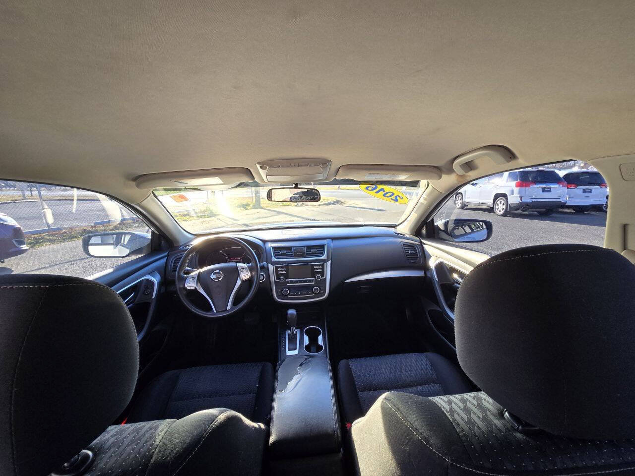 Used 2016 Nissan Altima 2.5 SV FWD image 24