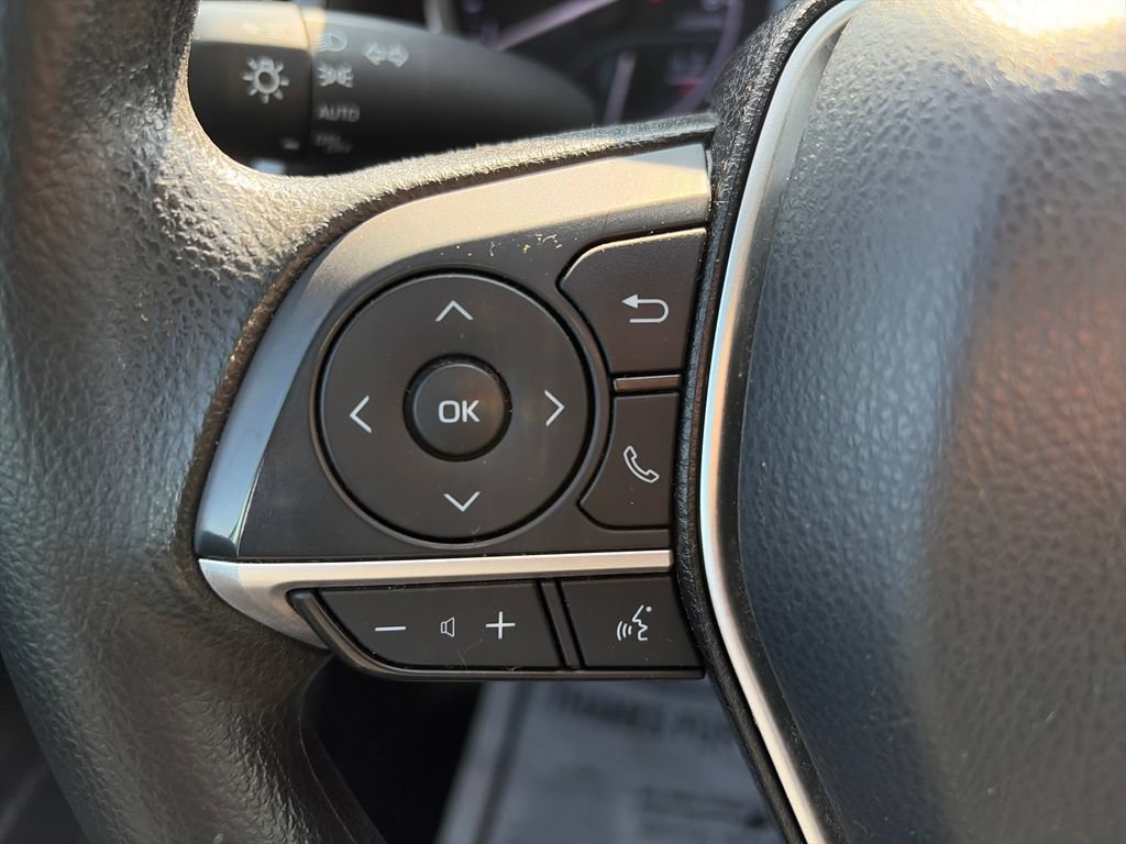 Used 2022 Toyota Camry LE w/ Convenience Package FWD image 14
