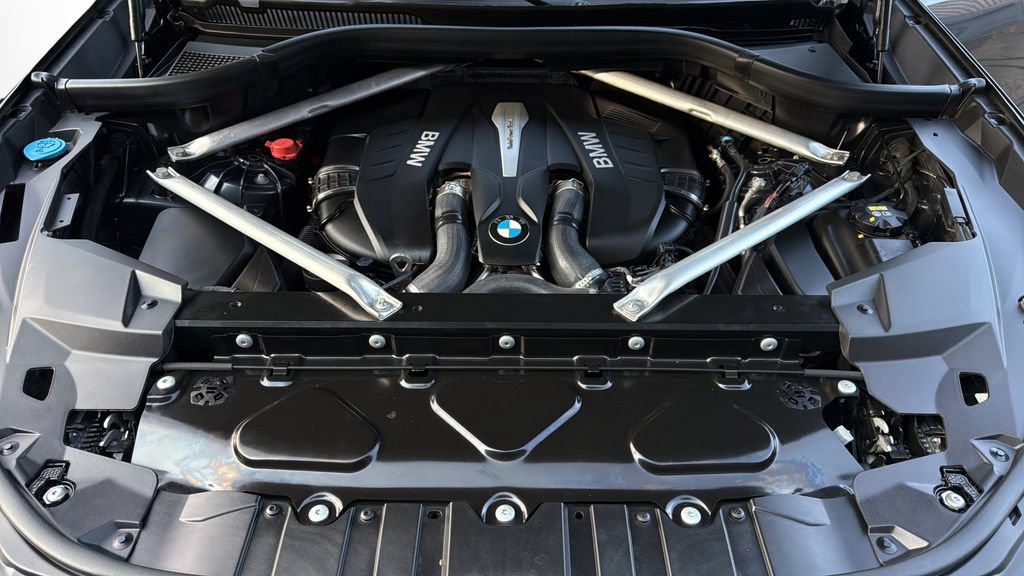 Used 2019 BMW X5 xDrive50i AWD/4WD image 36