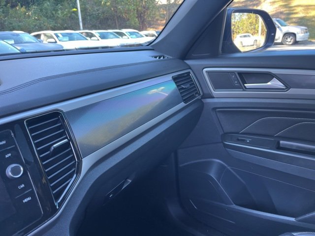 Used 2020 Volkswagen Atlas Cross Sport SEL image 28