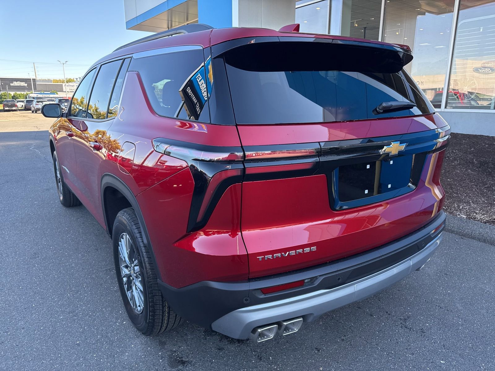 New 2026 Chevrolet Traverse LT w/ LPO, Floor Liner Package FWD image 8