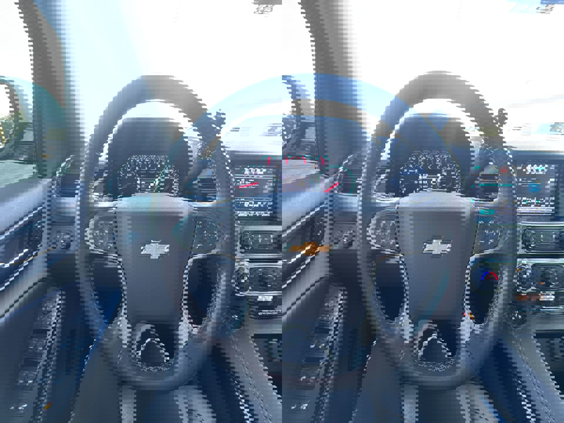 Used 2018 Chevrolet Tahoe LT w/ Luxury Package image 14