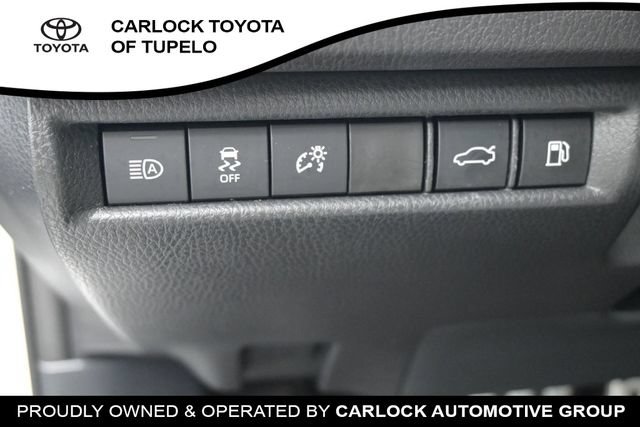 Used 2026 Toyota Camry SE FWD image 24