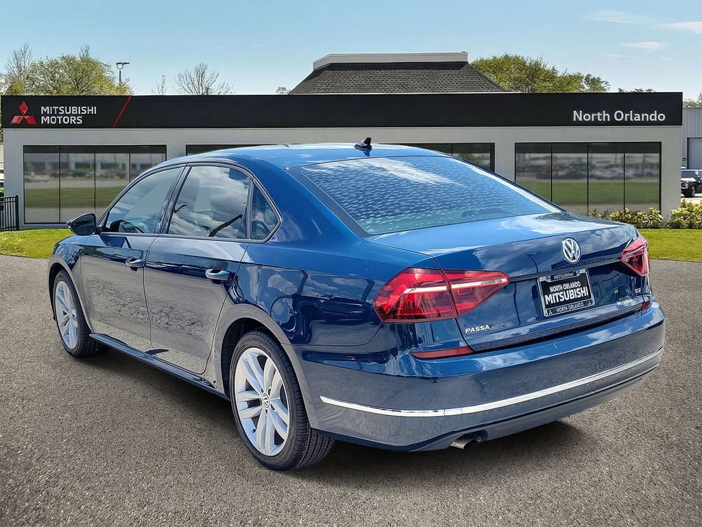 Used 2019 Volkswagen Passat 2.0T Wolfsburg w/ Wheels & Sunroof Package FWD image 3