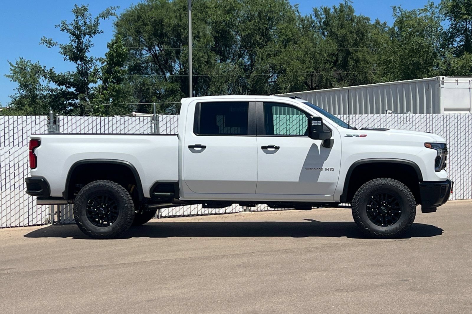 New 2026 Chevrolet Silverado 2500 ZR2 AWD/4WD image 3