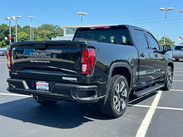 Used 2024 GMC Sierra 1500 Elevation w/ LPO, Elevation Black Package image 4