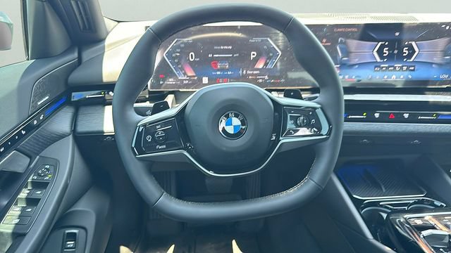 Certified 2025 BMW 530i xDrive w/ Premium Package AWD/4WD image 11