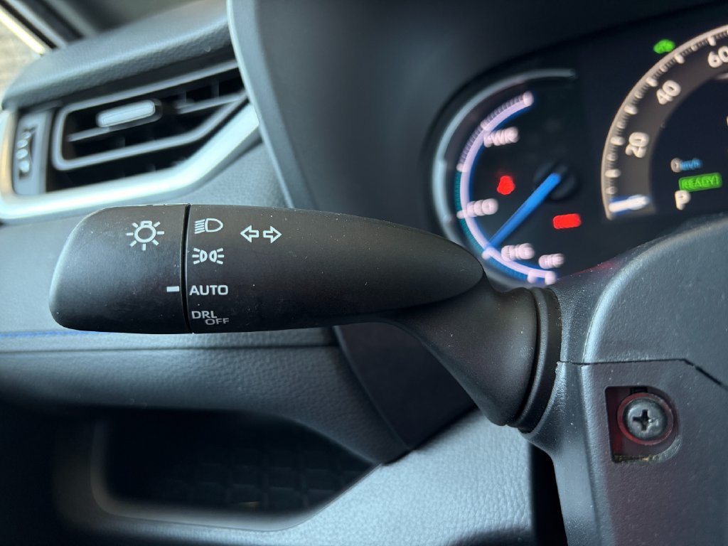 Used 2024 Toyota RAV4 SE AWD/4WD image 16