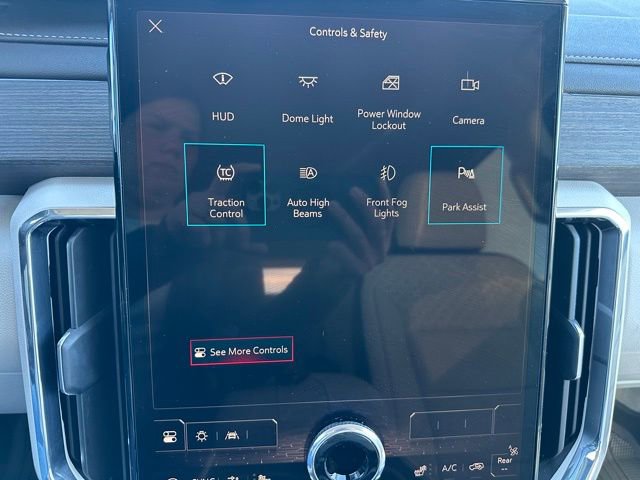 Used 2024 GMC Acadia Denali image 24