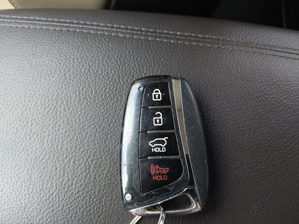 Used 2018 Hyundai Santa Fe Limited FWD image 32