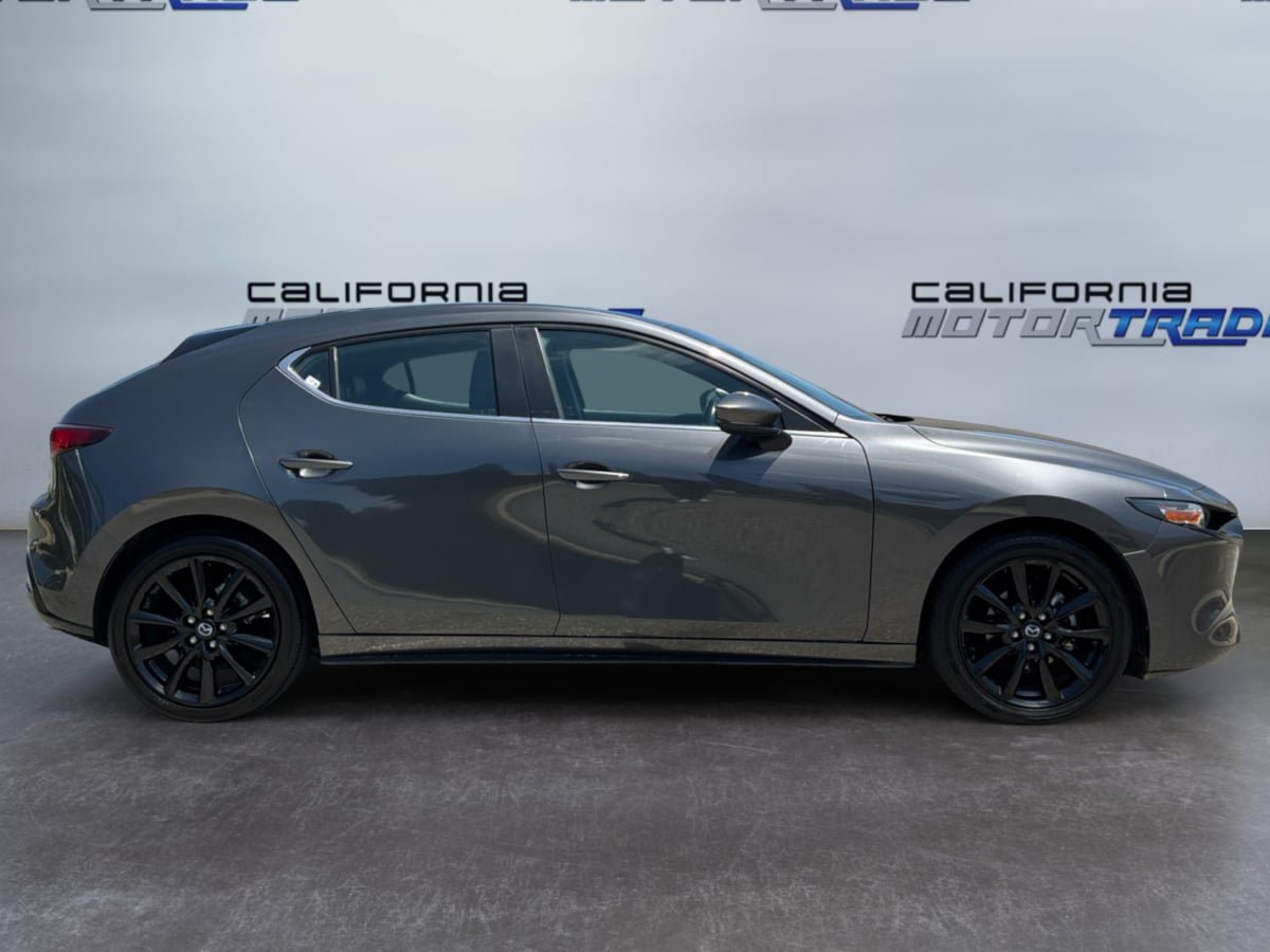 Used 2022 MAZDA MAZDA3 s FWD image 4