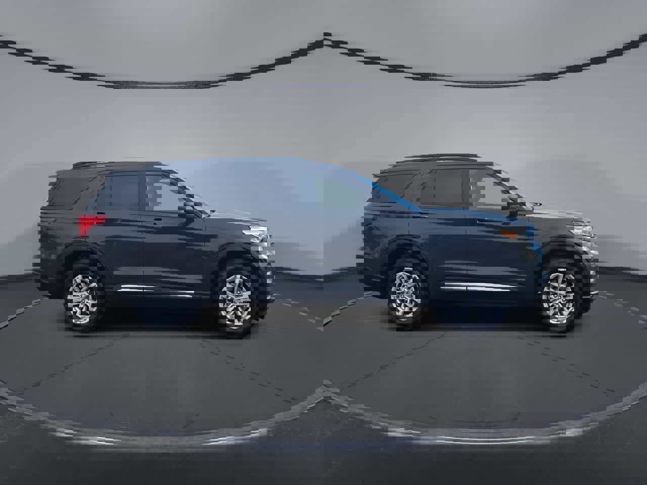 Certified 2024 Ford Explorer XLT image 9