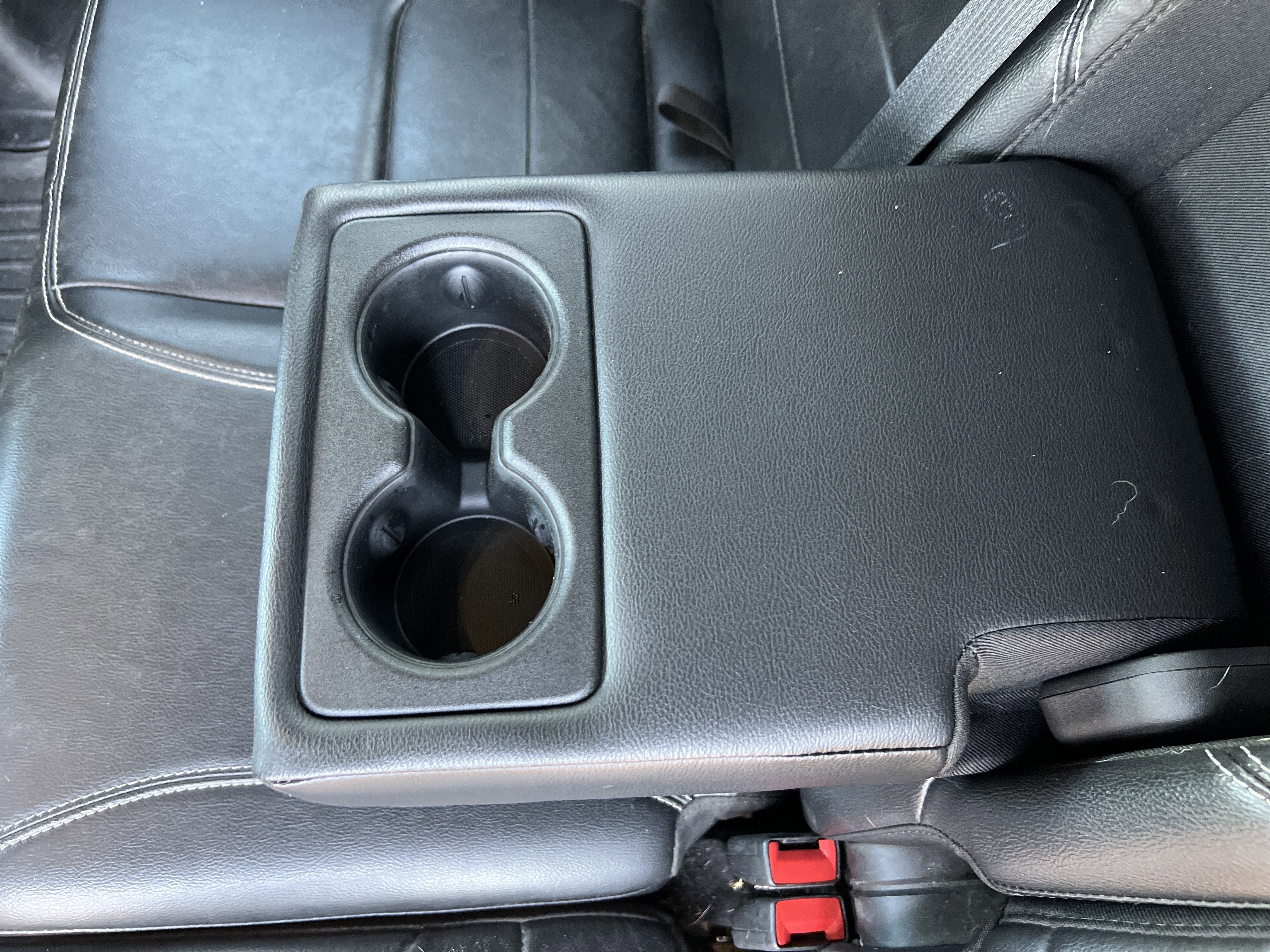 Used 2022 Jeep Wrangler Unlimited Sahara w/ Cold Weather Group image 40