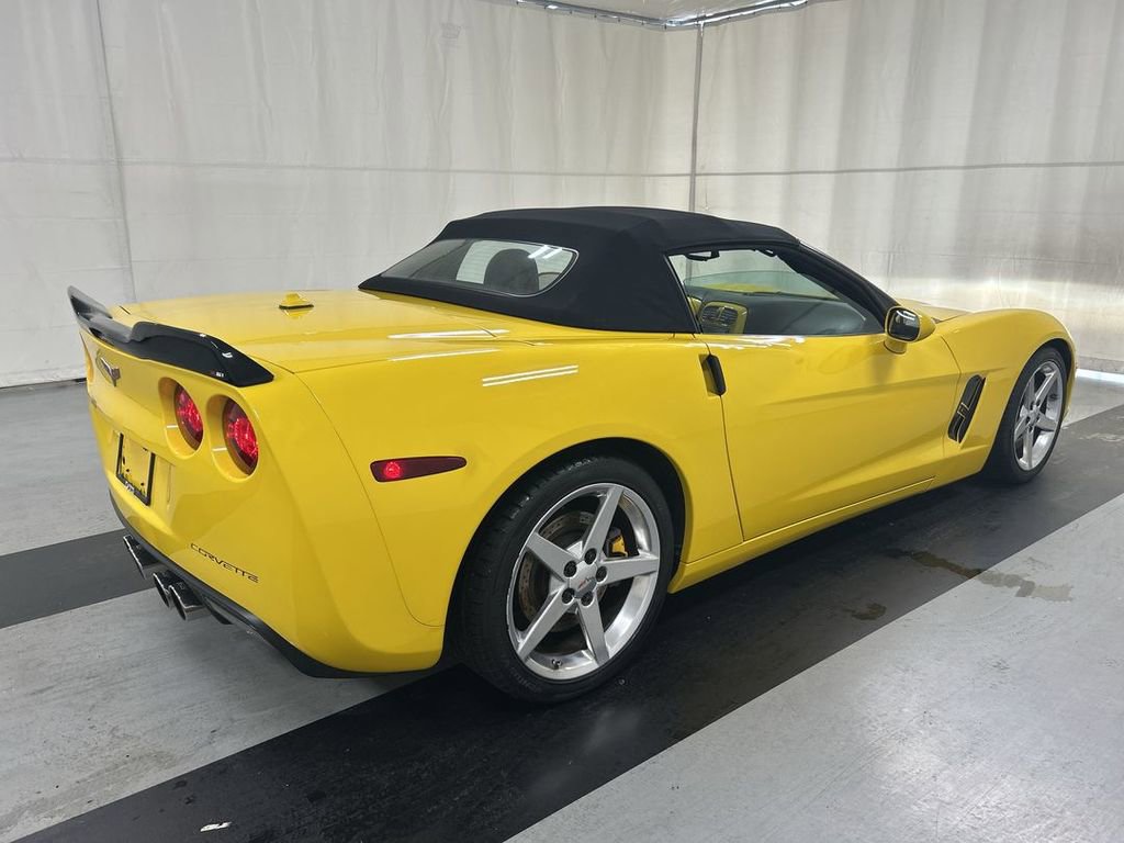 Used 2005 Chevrolet Corvette Convertible w/ Preferred Equipment Group RWD image 2