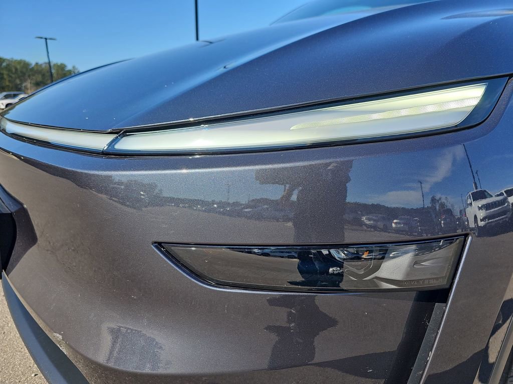 Used 2026 Tesla Model Y 2WD image 35