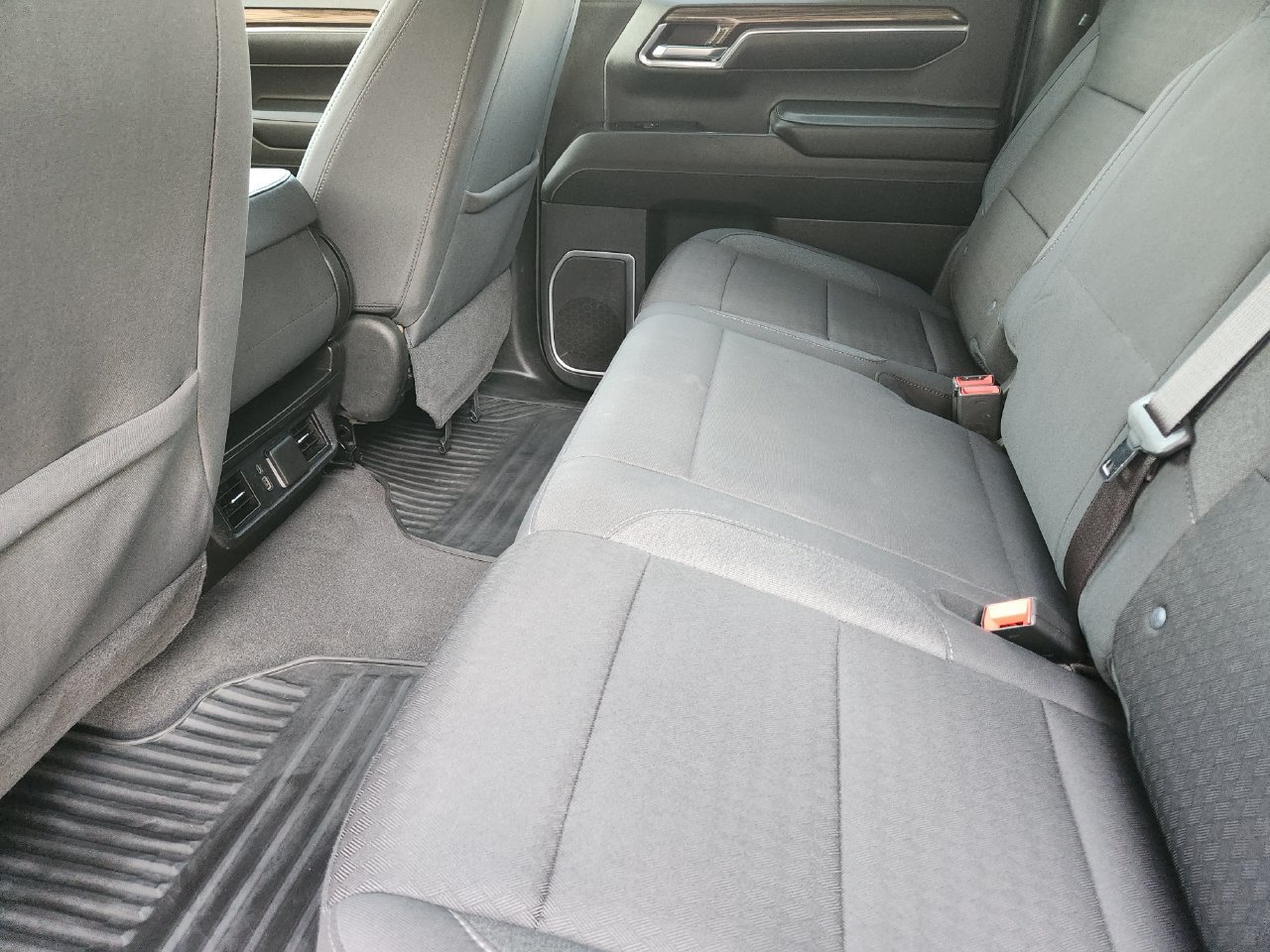 Used 2024 Chevrolet Silverado 1500 LT RWD image 28
