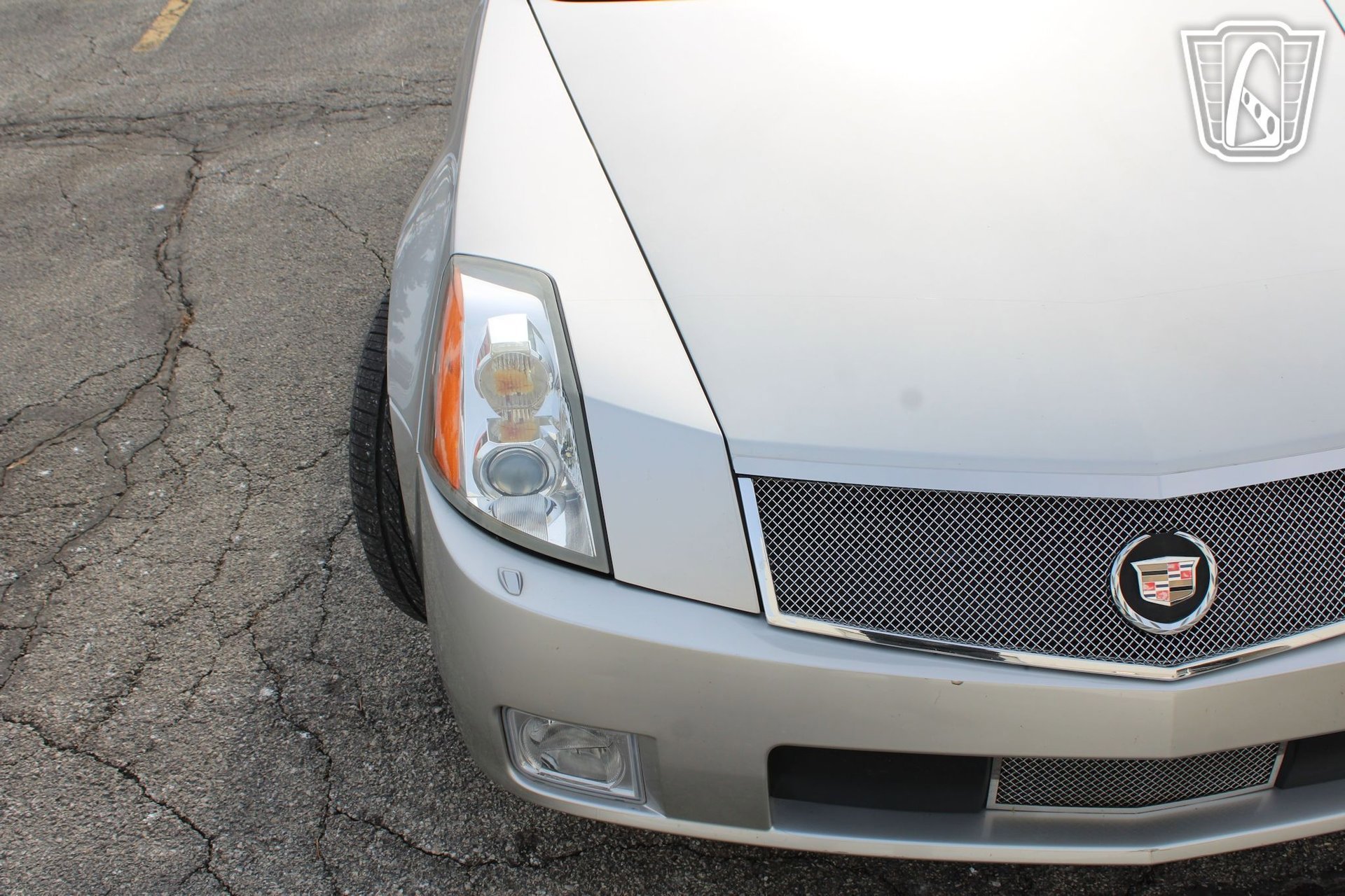Used 2005 Cadillac XLR image 25