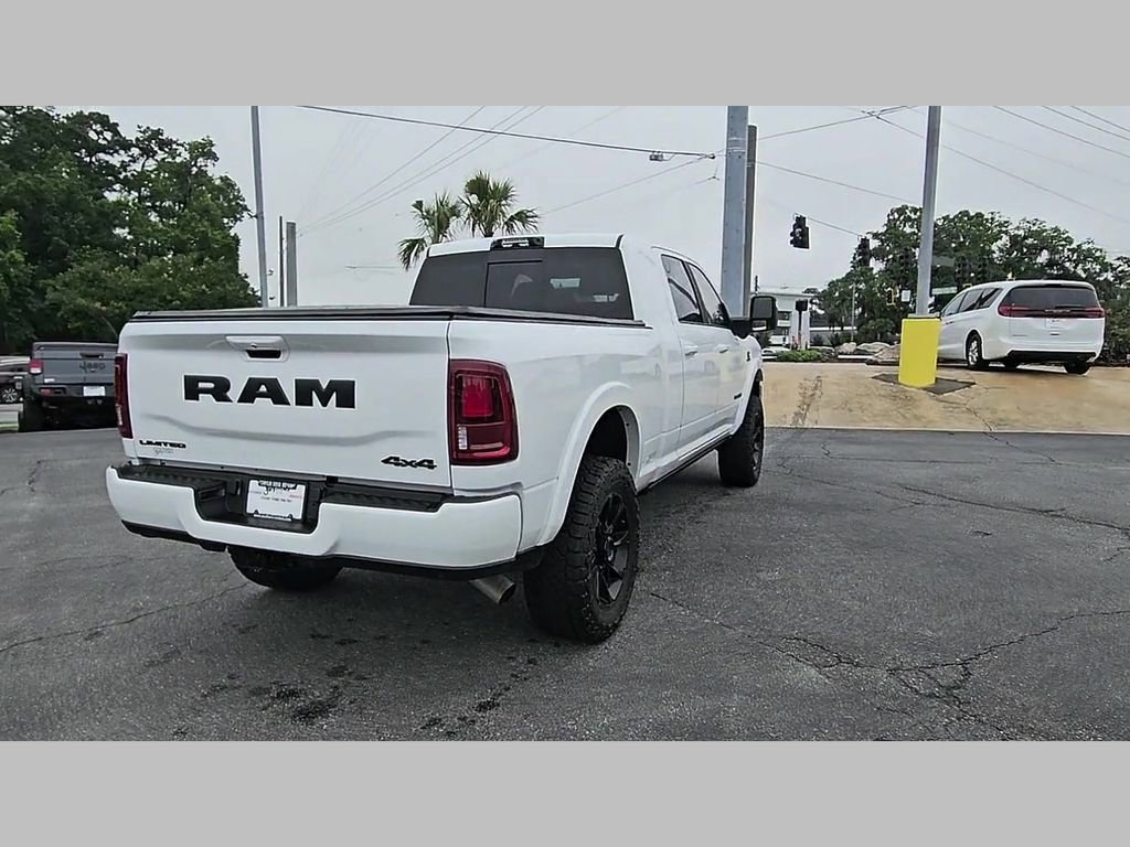 Used 2025 RAM 2500 Limited AWD/4WD image 33