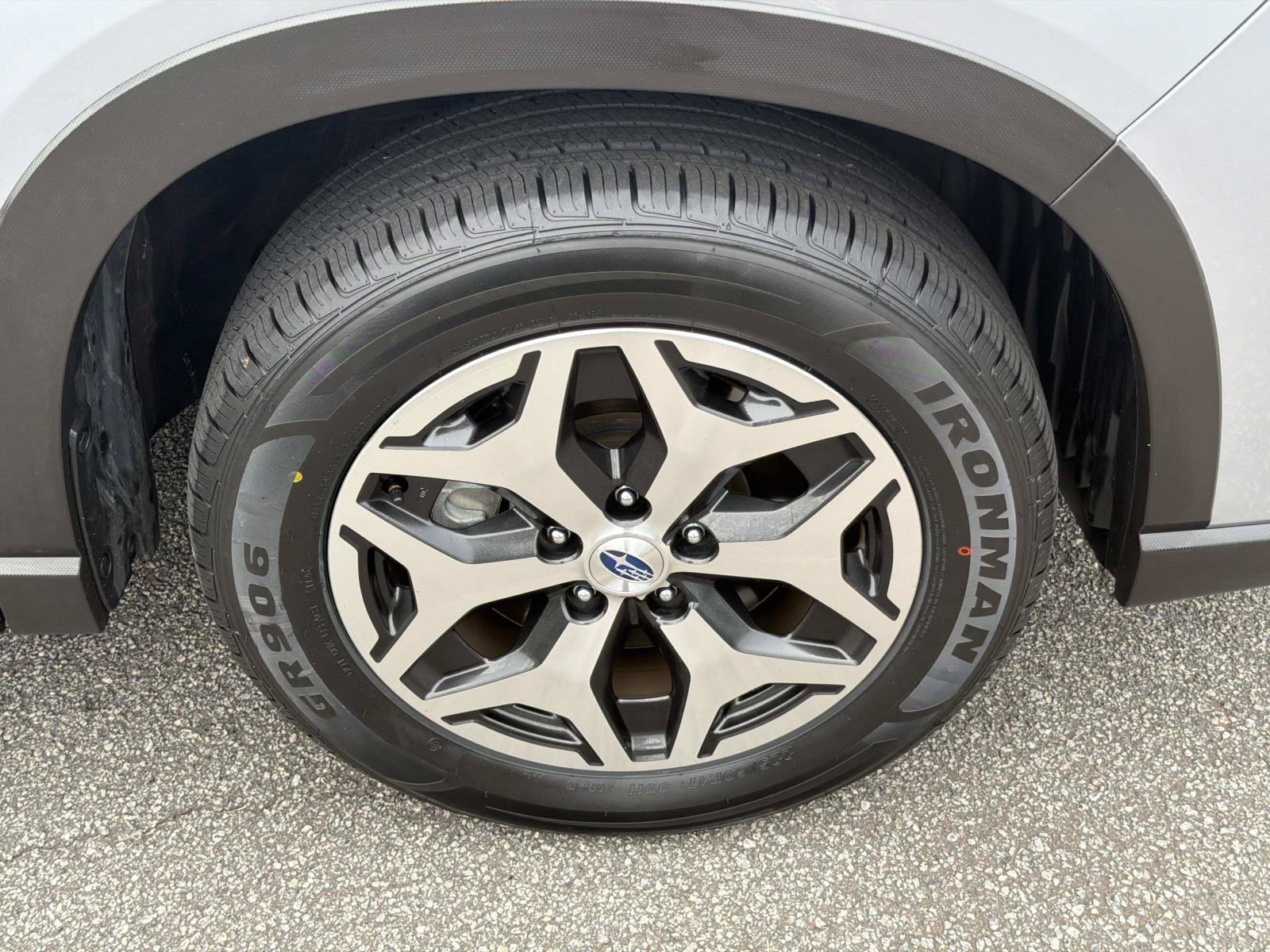 Certified 2023 Subaru Forester Premium AWD/4WD image 14