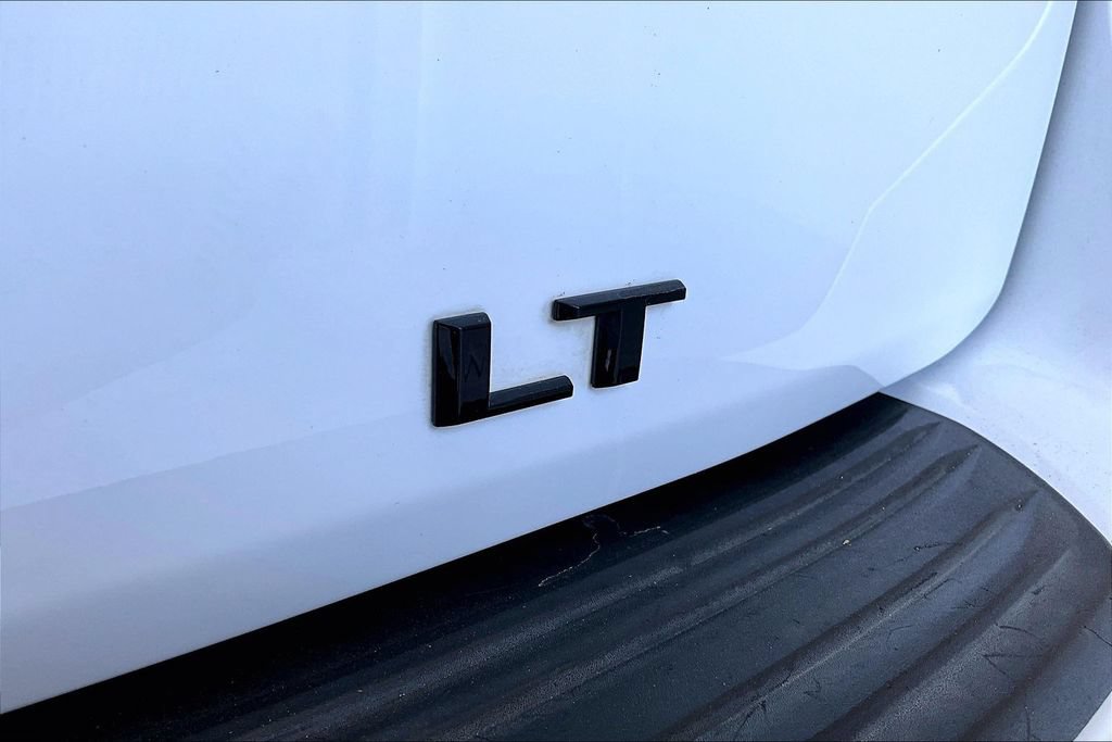 Used 2022 Chevrolet Tahoe LT w/ Luxury Package AWD/4WD image 39