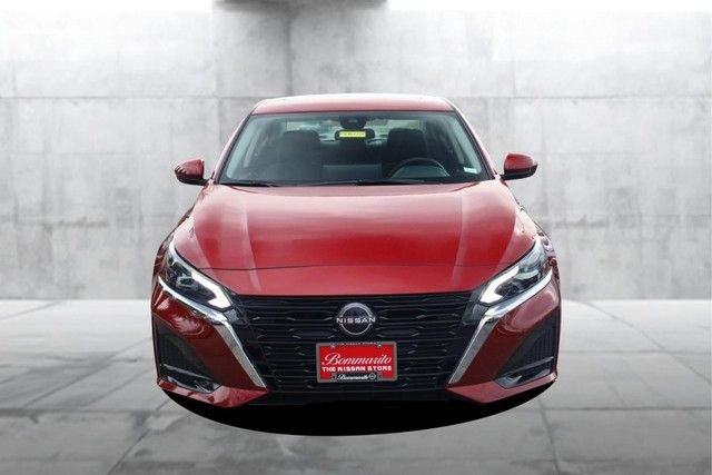 Certified 2025 Nissan Altima 2.5 SV w/ SV Special Edition Package AWD/4WD image 4