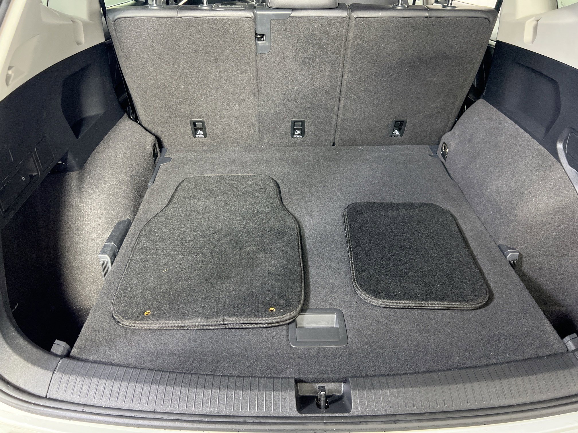 Used 2022 Volkswagen Tiguan SE image 25