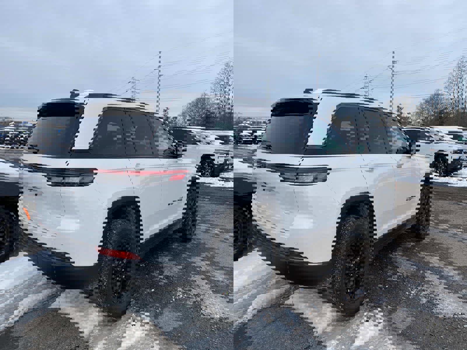 New 2026 Jeep Grand Cherokee Altitude image 3