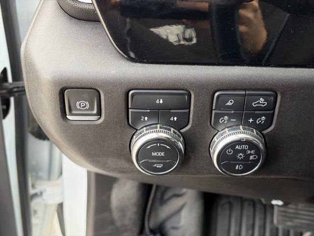 Used 2024 GMC Sierra 3500 SLE w/ SLE Convenience Package image 22