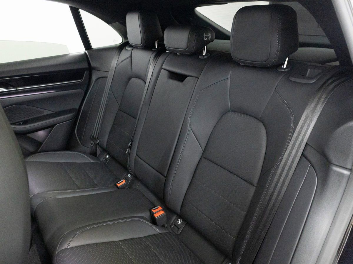 New 2025 Porsche Macan 4S Electric image 24